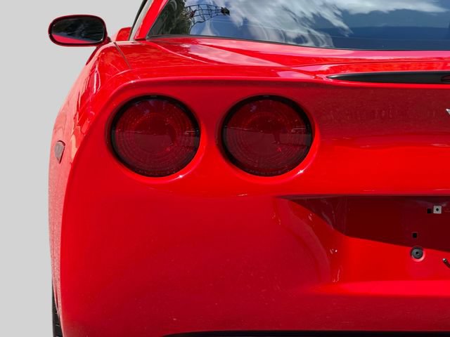 Used 2005 Chevrolet Corvette Coupe w/ Preferred Equipment Group RWD image 12