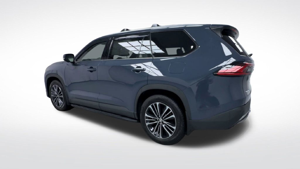 Certified 2025 Toyota Grand Highlander AWD Hybrid image 7