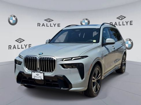 Used 2024 BMW X7 xDrive40i w/ M Sport Package AWD/4WD image 3