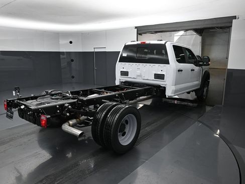 New 2026 Ford F550 2WD Crew Cab image 8