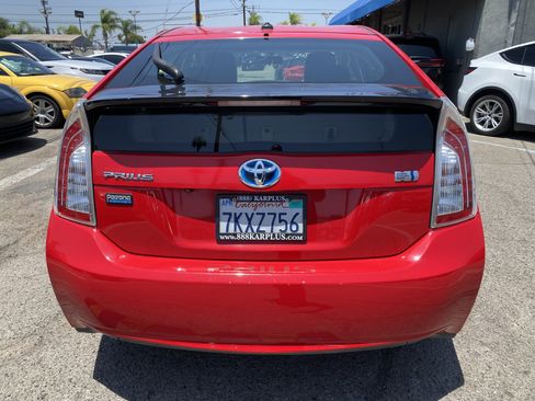 Used 2015 Toyota Prius Persona Series FWD image 9