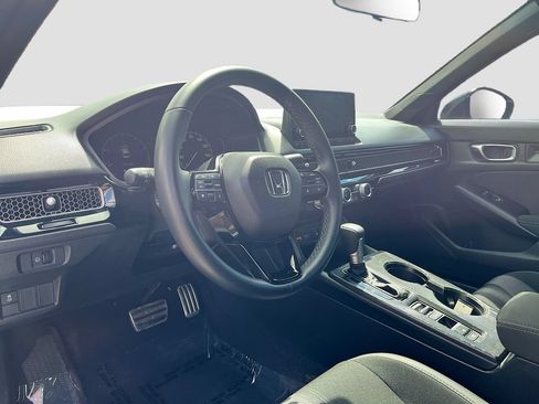 Used 2025 Honda Civic Sport image 9