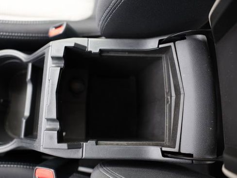 Used 2023 Subaru Forester AWD/4WD image 39