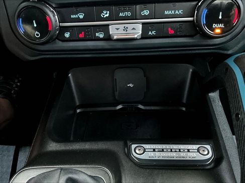 Used 2022 Ford Bronco Wildtrak AWD/4WD image 16