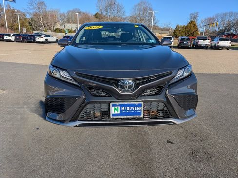 Used 2022 Toyota Camry XSE image 9