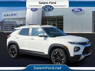 Used 2023 Chevrolet TrailBlazer LT image 1