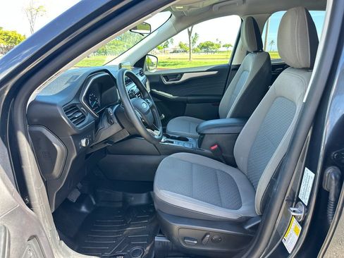 Used 2022 Ford Escape SE w/ Convenience Package FWD image 13