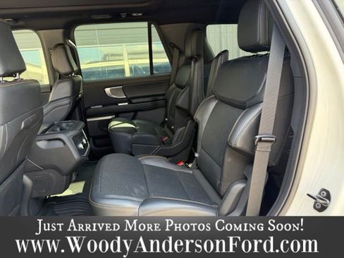 Used 2025 Ford Expedition Tremor AWD/4WD image 11