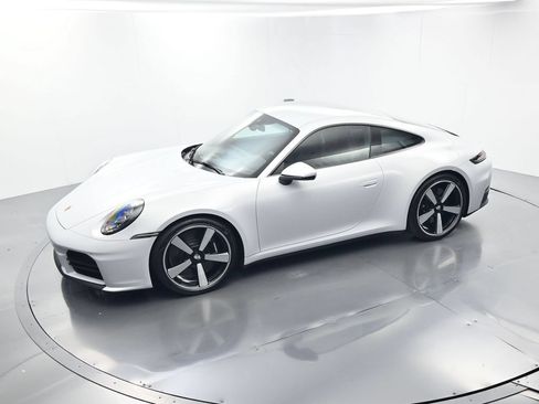 Certified 2026 Porsche 911 Carrera S RWD image 33