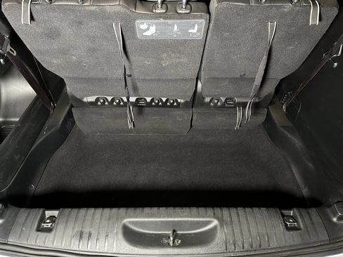 Used 2020 Chrysler Pacifica Touring-L w/ S Appearance Package image 20