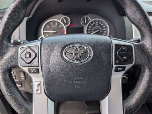 Used 2017 Toyota Tundra SR5 w/ SR5 Upgrade Package AWD/4WD image 18