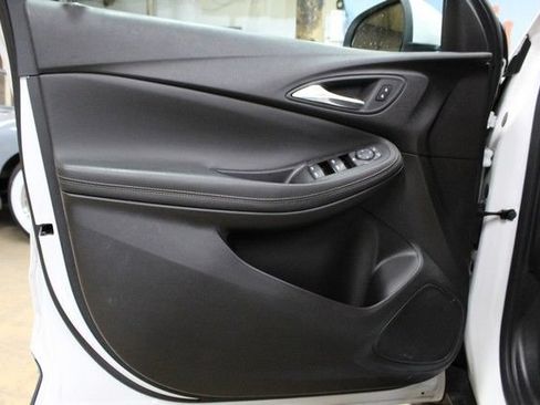 Used 2024 Buick Encore GX Preferred FWD image 15