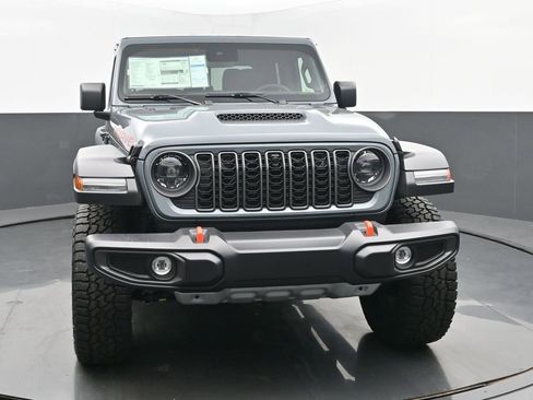 New 2025 Jeep Gladiator Mojave w/ Safety Group image 8