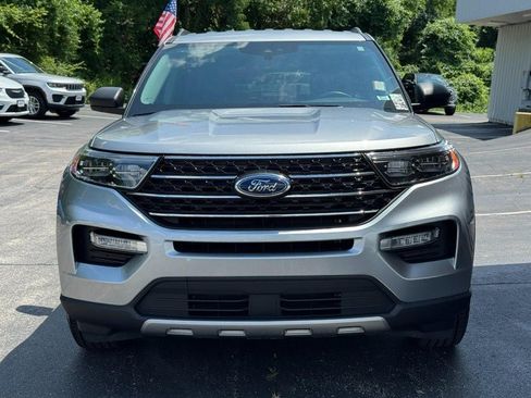 Used 2024 Ford Explorer XLT w/ Equipment Group 202A AWD/4WD image 10