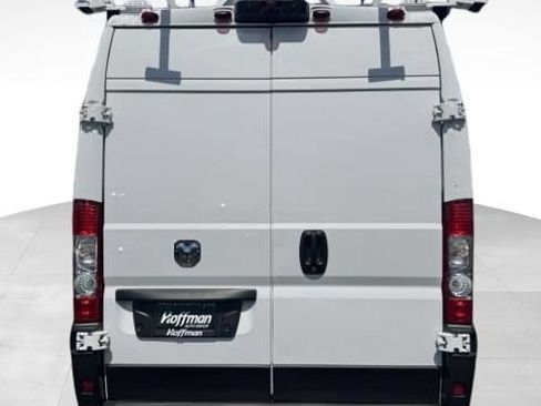 Used 2023 RAM ProMaster 2500 w/ Convenience Group FWD image 4
