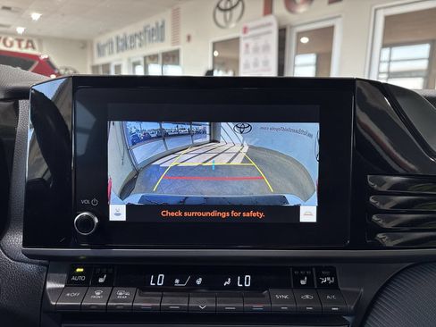 Used 2025 Toyota Camry SE w/ Convenience Package FWD image 18