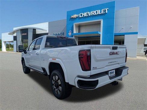 New 2025 GMC Sierra 2500 Denali w/ Denali Reserve Package image 7