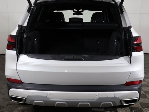 Used 2024 BMW X5 xDrive40i image 17