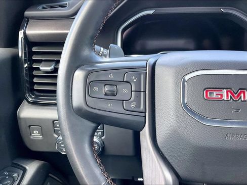 Used 2023 GMC Sierra 1500 AT4 w/ AT4 Premium Package AWD/4WD image 10