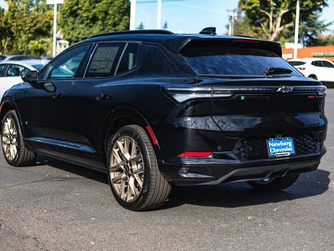 New 2026 Chevrolet Equinox EV RS image 29