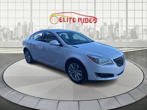 Used 2017 Buick Regal Premium image 2