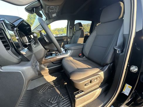 New 2026 Chevrolet Silverado 1500 LT Trail Boss w/ Convenience Package II image 18