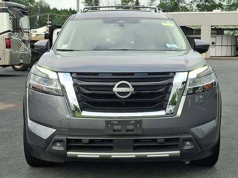 Used 2023 Nissan Pathfinder SL w/ SL Premium Package AWD/4WD image 5