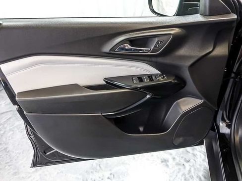 Certified 2026 Chevrolet Trax LT FWD image 25