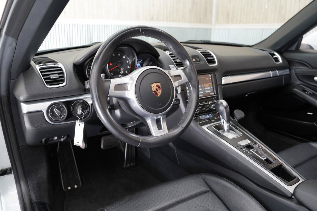 Used 2016 Porsche Boxster RWD image 16