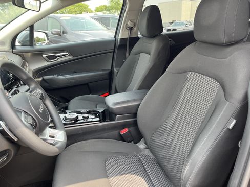 Used 2023 Kia Sportage LX AWD/4WD image 18