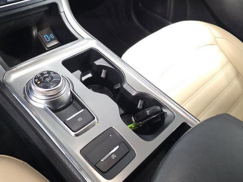 Used 2022 Ford Edge SEL w/ Convenience Package image 27