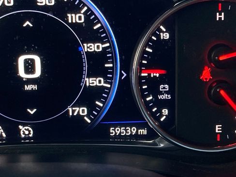 Used 2023 Chevrolet Traverse Premier w/ Redline Edition image 17