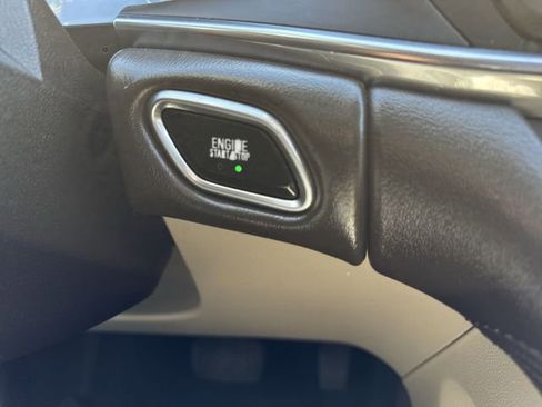 Used 2018 Buick LaCrosse Essence w/ Sun and Shade Package FWD image 17
