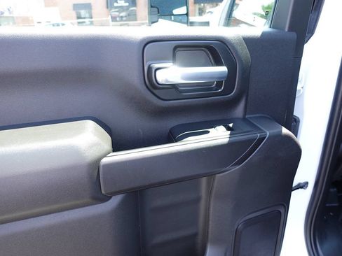 Used 2025 Chevrolet Silverado 2500 W/T AWD/4WD image 20