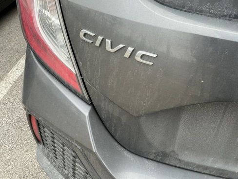 Used 2018 Honda Civic EX image 9