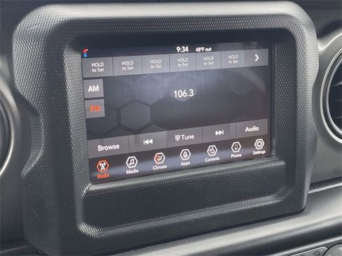 Used 2022 Jeep Wrangler Unlimited Sport image 36