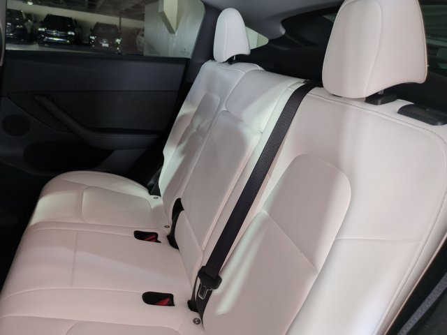 Used 2023 Tesla Model Y Long Range AWD/4WD image 19