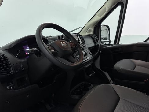 Used 2026 RAM ProMaster 2500 w/ Convenience Group FWD image 8