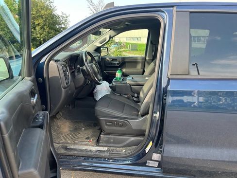 Used 2022 Chevrolet Silverado 1500 RST AWD/4WD image 6