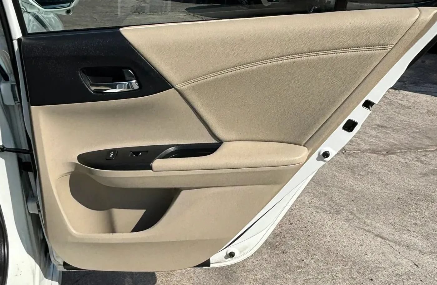 Used 2017 Honda Accord Touring image 19