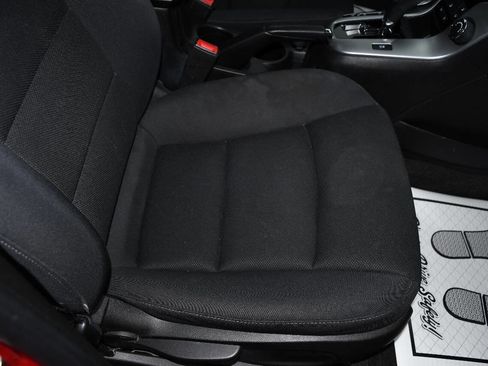 Used 2016 Chevrolet Cruze LT image 24