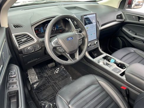 Used 2022 Ford Edge SEL w/ Convenience Package image 7