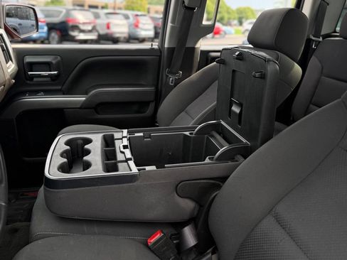 Used 2018 Chevrolet Silverado 1500 LT AWD/4WD image 22