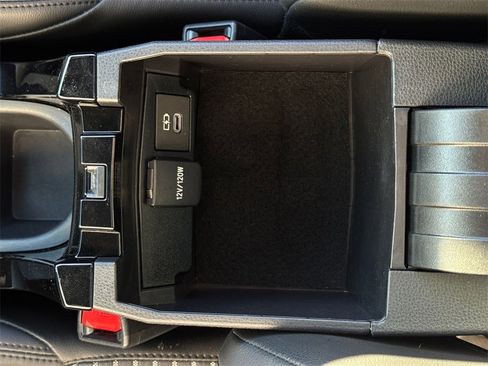 Certified 2024 Toyota Corolla Cross XSE image 26