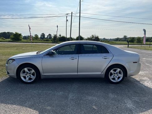 Used 2010 Chevrolet Malibu LS FWD image 5