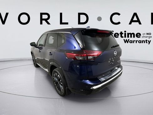 Used 2024 Nissan Rogue Platinum w/ Platinum Premium Package image 10