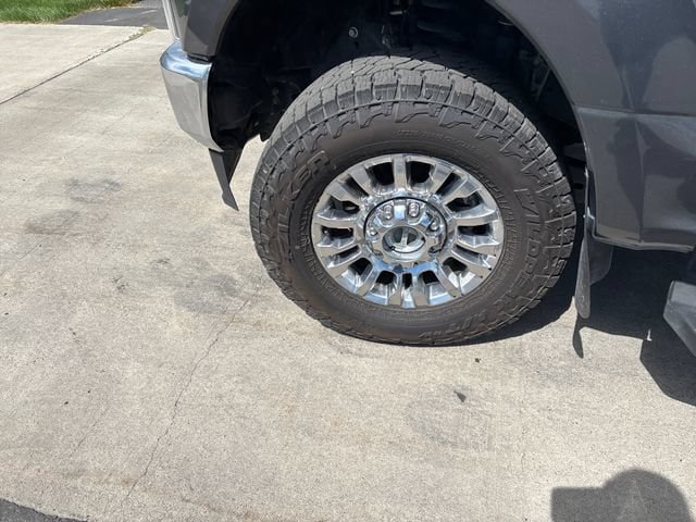 Used 2020 Ford F350 Lariat w/ Chrome Package AWD/4WD image 28