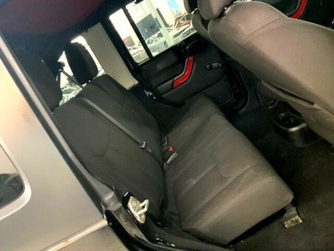 Used 2015 Jeep Wrangler Unlimited Sport image 16