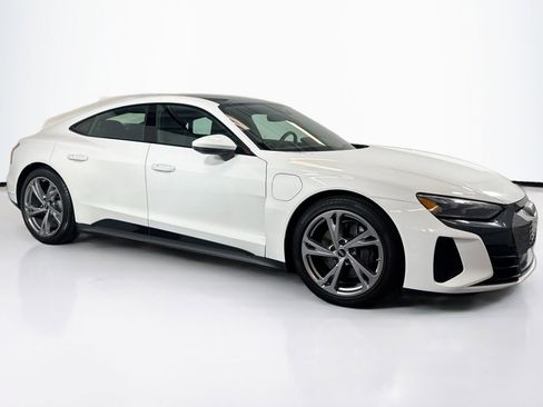 Used 2022 Audi e-tron GT Premium Plus image 3