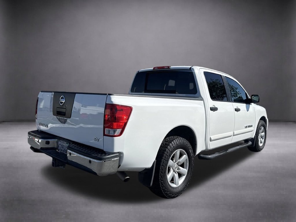 Used 2012 Nissan Titan SV w/ SV Value Truck Pkg RWD image 4